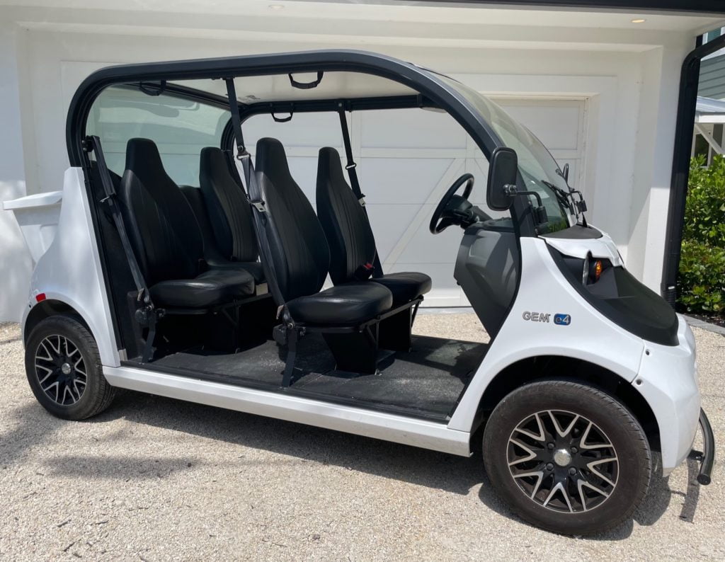 Golf Cart Rental - 4 passenger electric GEM car for rent