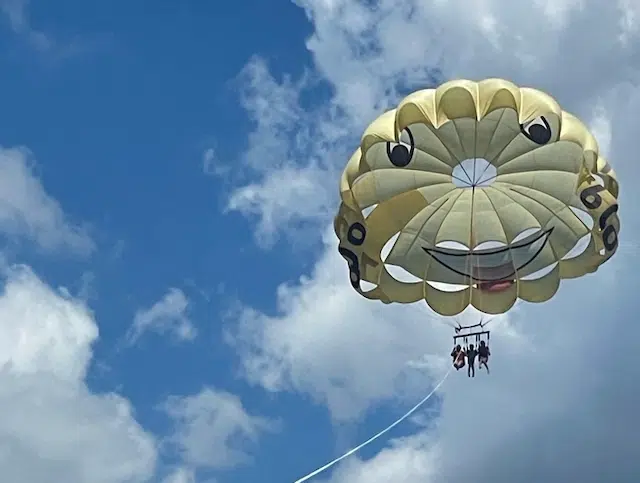 Parasailing Anna Maria Island - YOLO